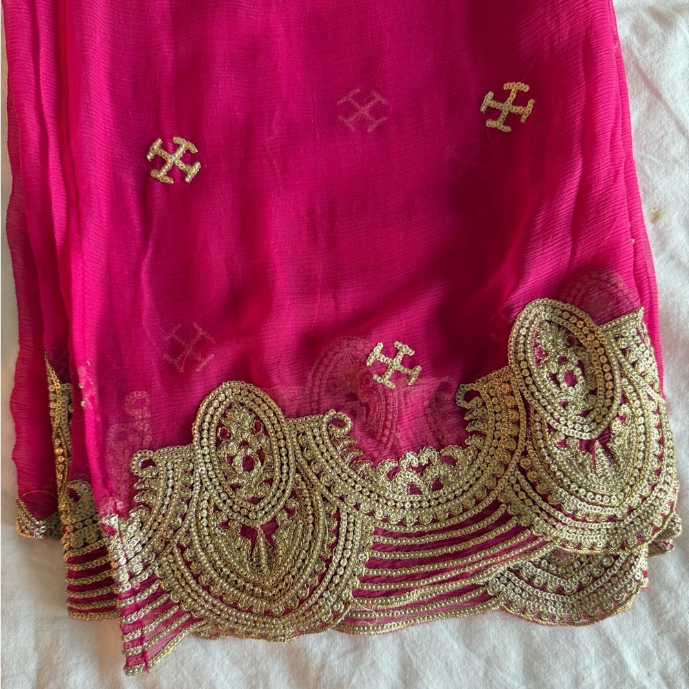 Bright pink and Gold Dupatta